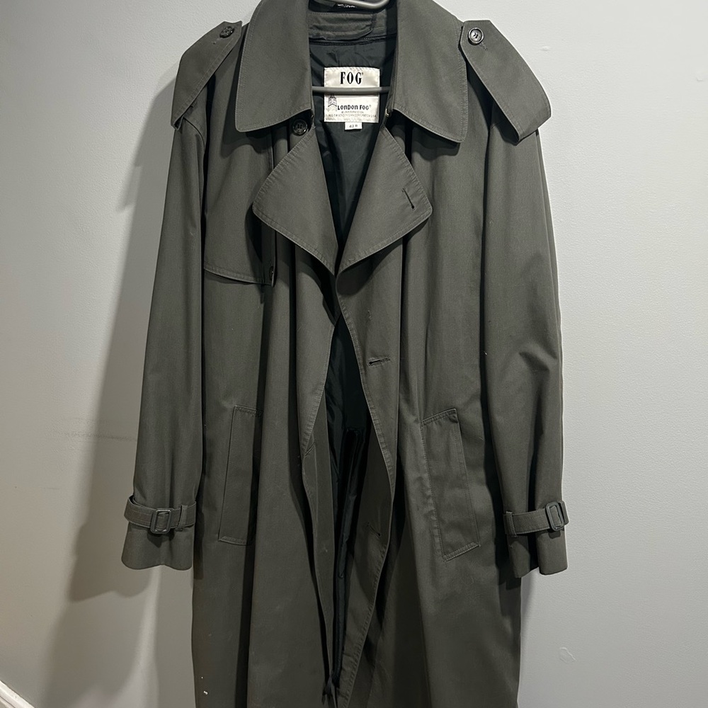 London Fog Gray Trench Coat with Belted Waist and Classic CollarPRICE NEGOTIABLE